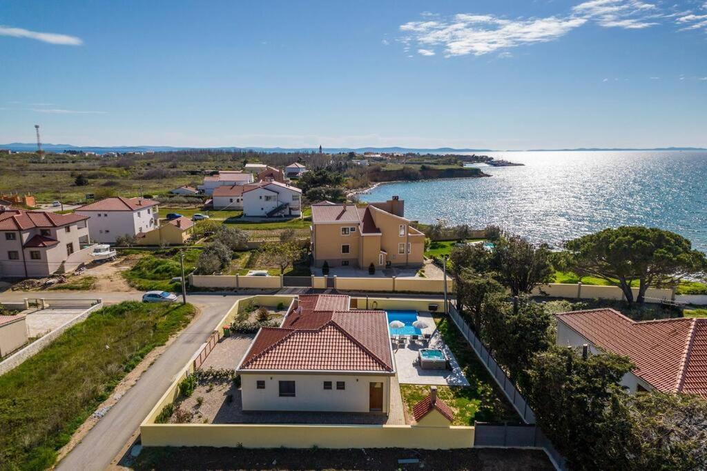 Villa Mattina, With Heated Pool And Jacuzzi Privlaka  Esterno foto