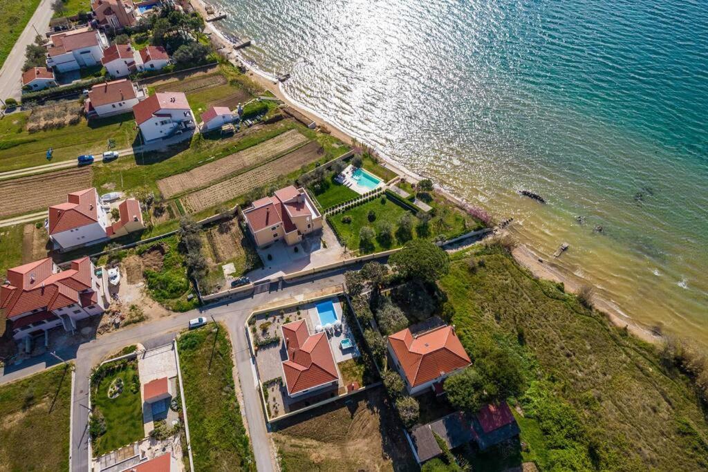 Villa Mattina, With Heated Pool And Jacuzzi Privlaka  Esterno foto