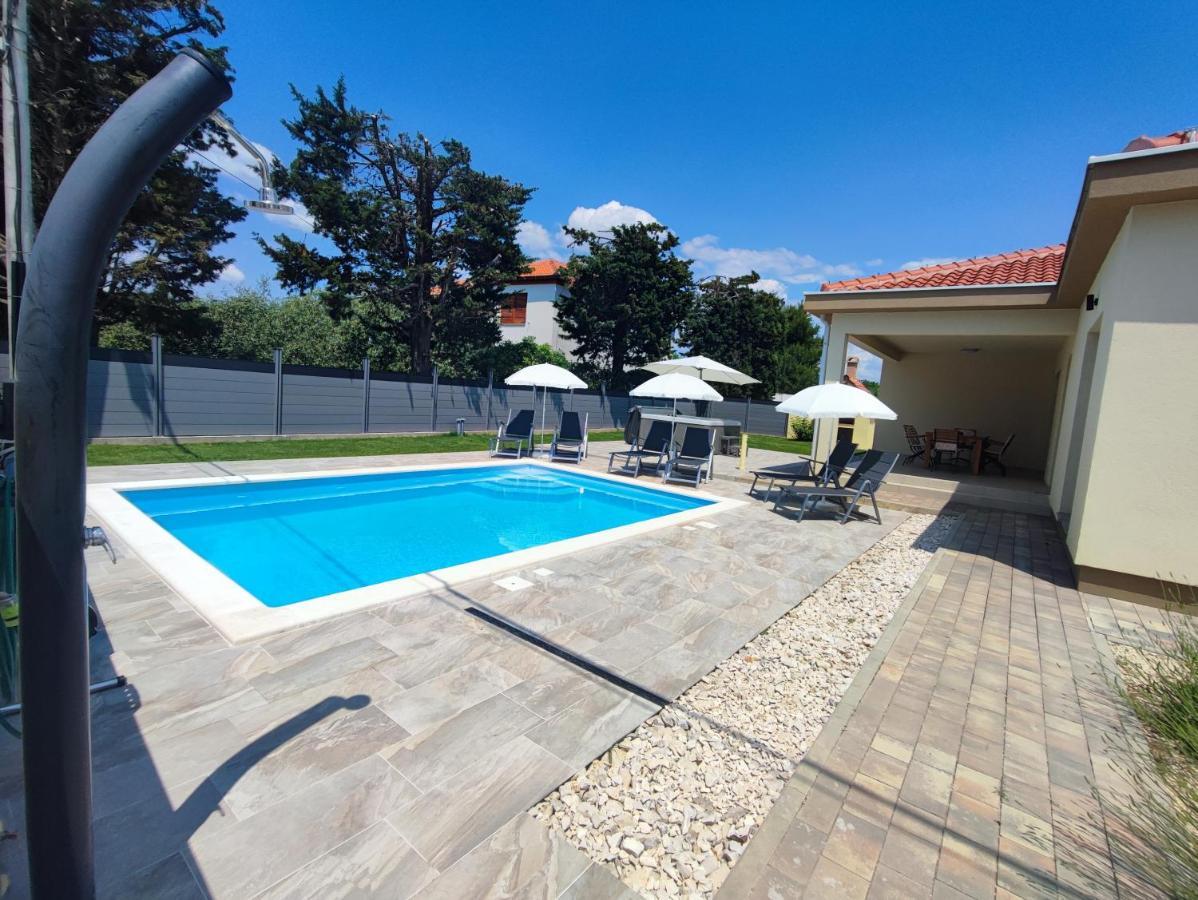 Villa Mattina, With Heated Pool And Jacuzzi Privlaka  Esterno foto